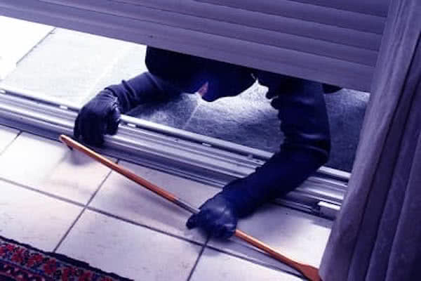 Sicherheitstechnik für Ihre Firma oder Eigenheim Einbruchsschadenbeseitigung Heimerdingen